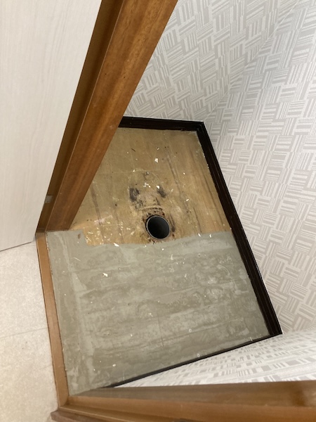 小樽市O様邸トイレリフォーム施工中